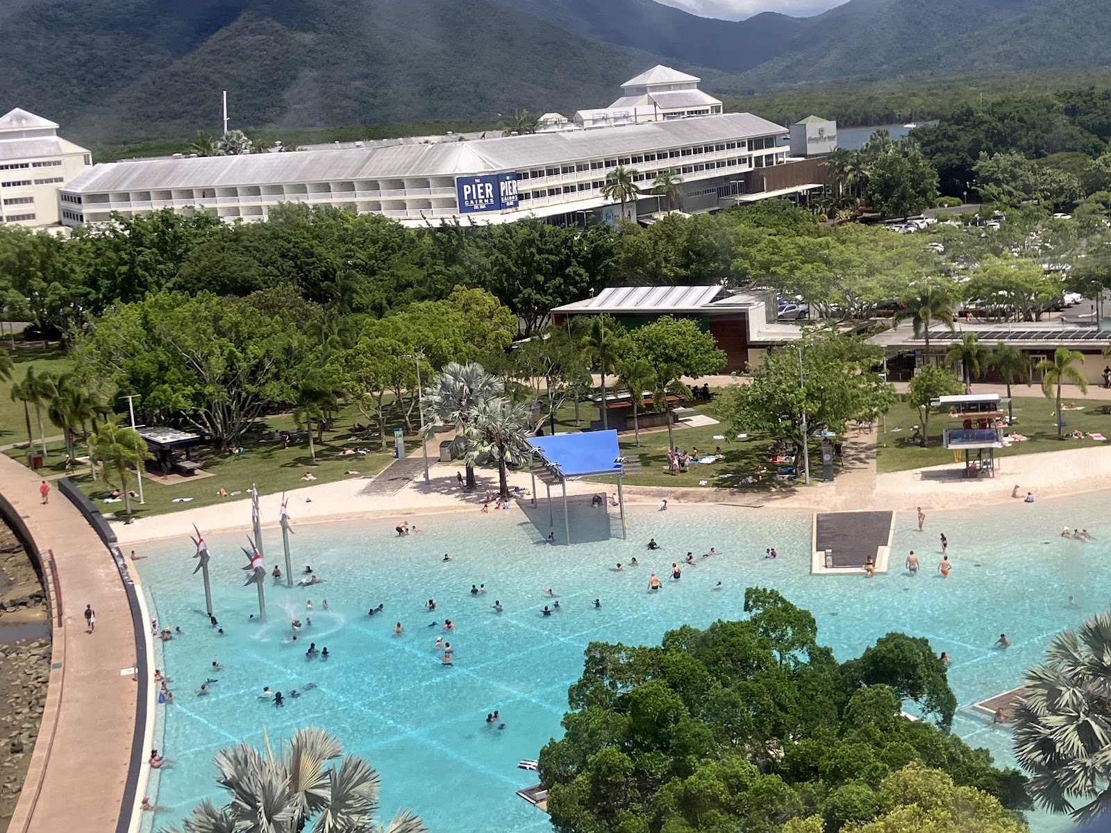 케언즈 에스플러네이드