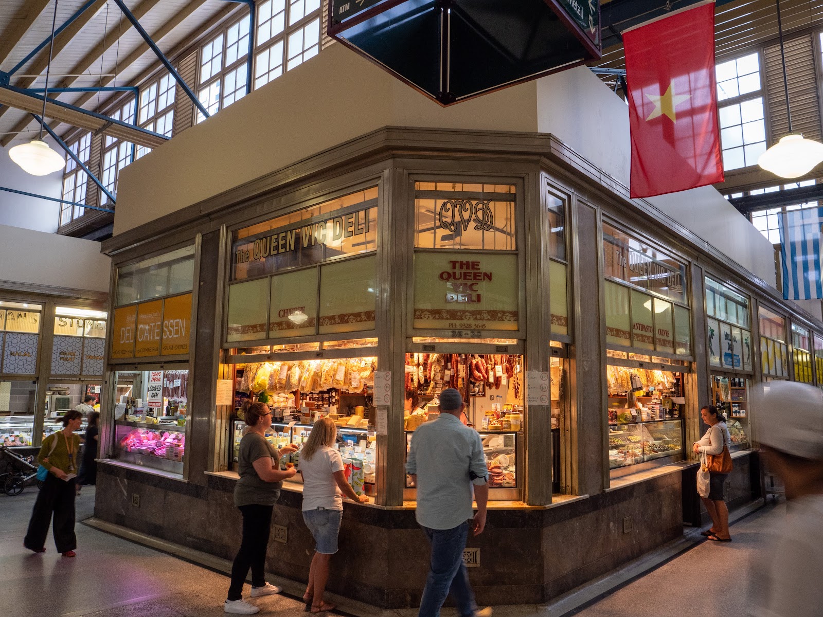 퀸빅 마켓 푸드홀