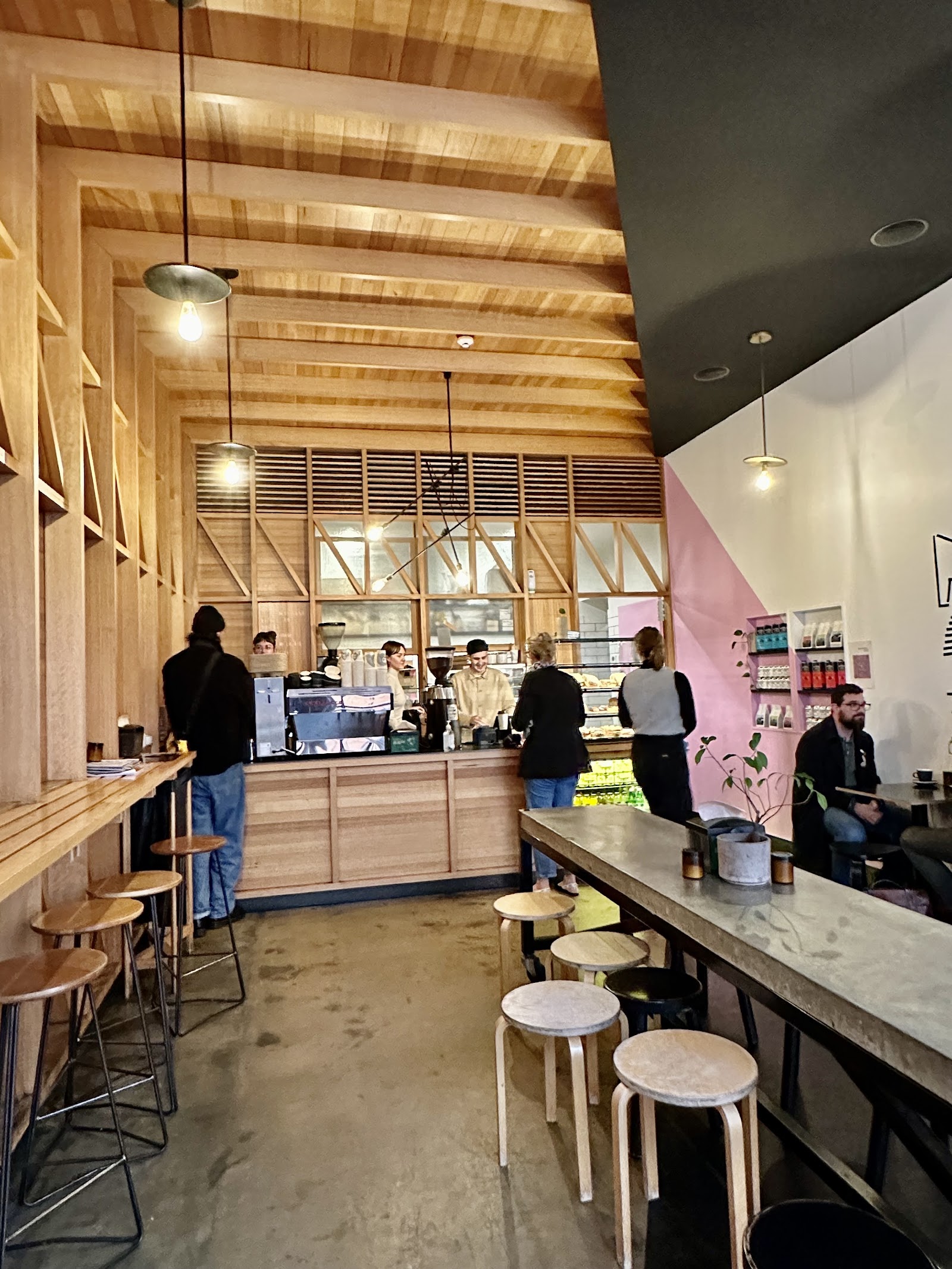 아보츠 앤 키니