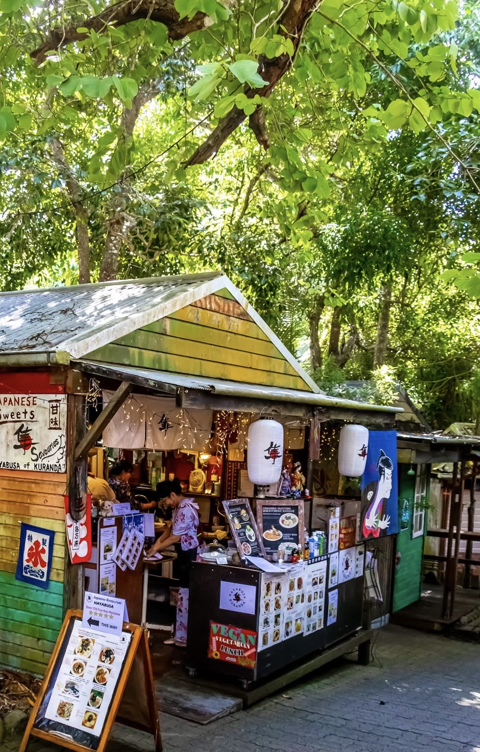 Hayabusa of Kuranda Japanese Lunch/Sweets, Kimono & Tea Ceremony Experience