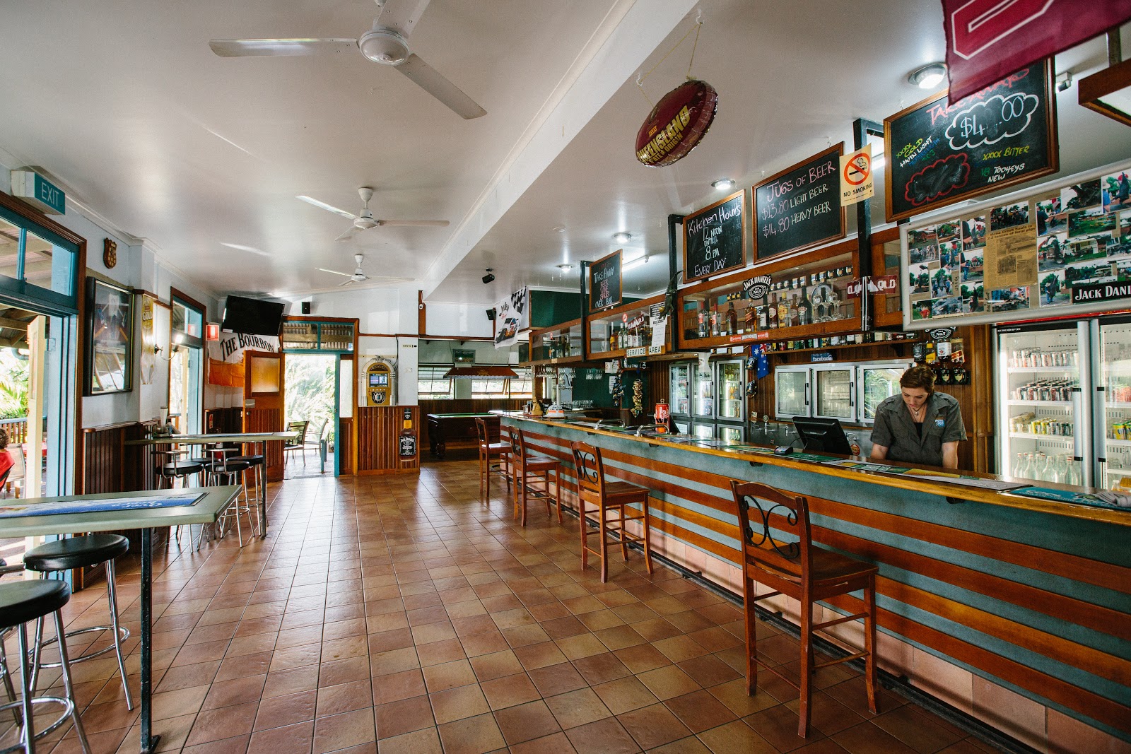 Mena Creek Hotel