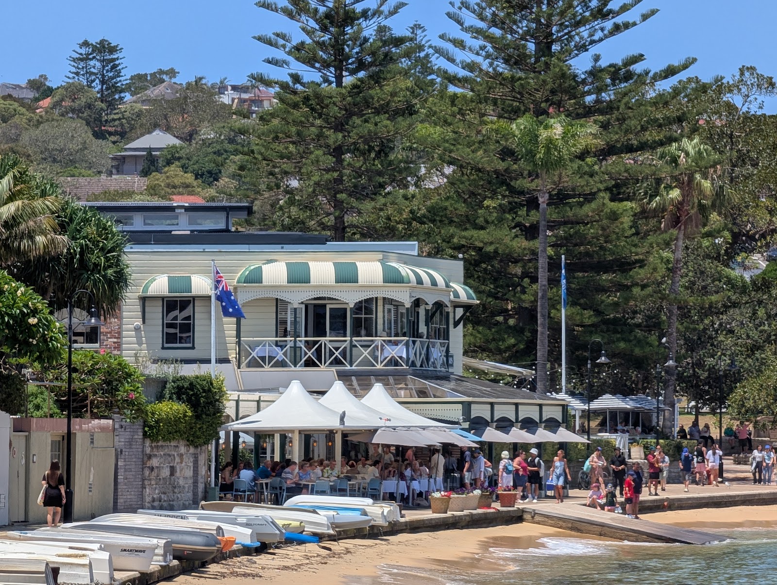 Doyles Garden Bar